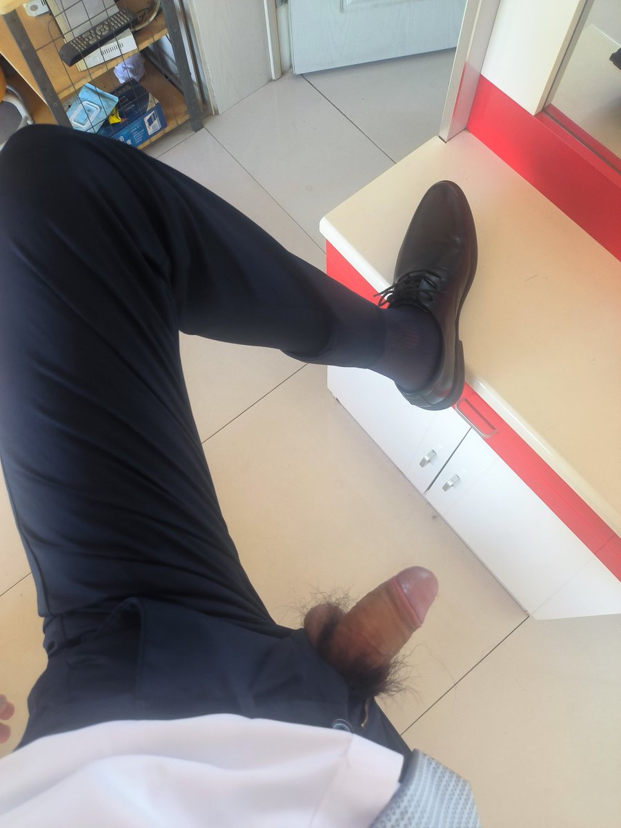 正装控 tweet media