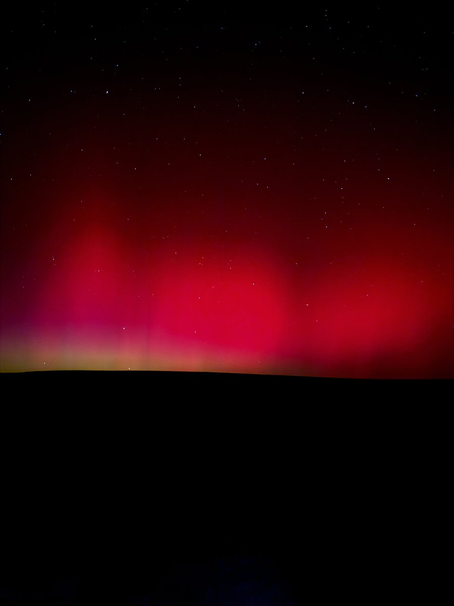 RolandBerged's tweet photo. #northernlights #likethatornot https://t.co/wAcKvKqLSm