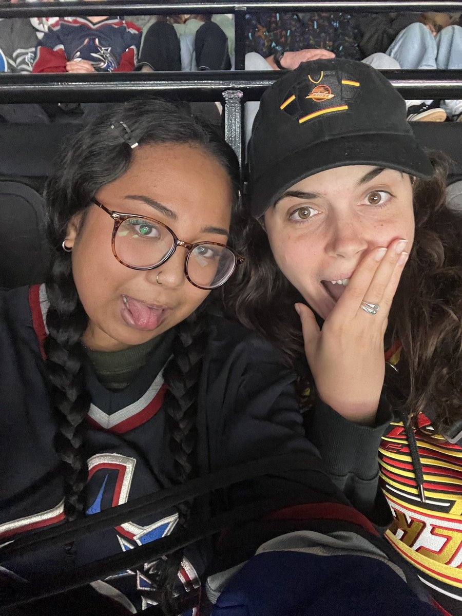 baby's first live canucks game!!! 💙💚 <a href="/brockbowser/">scoobert doobert</a>