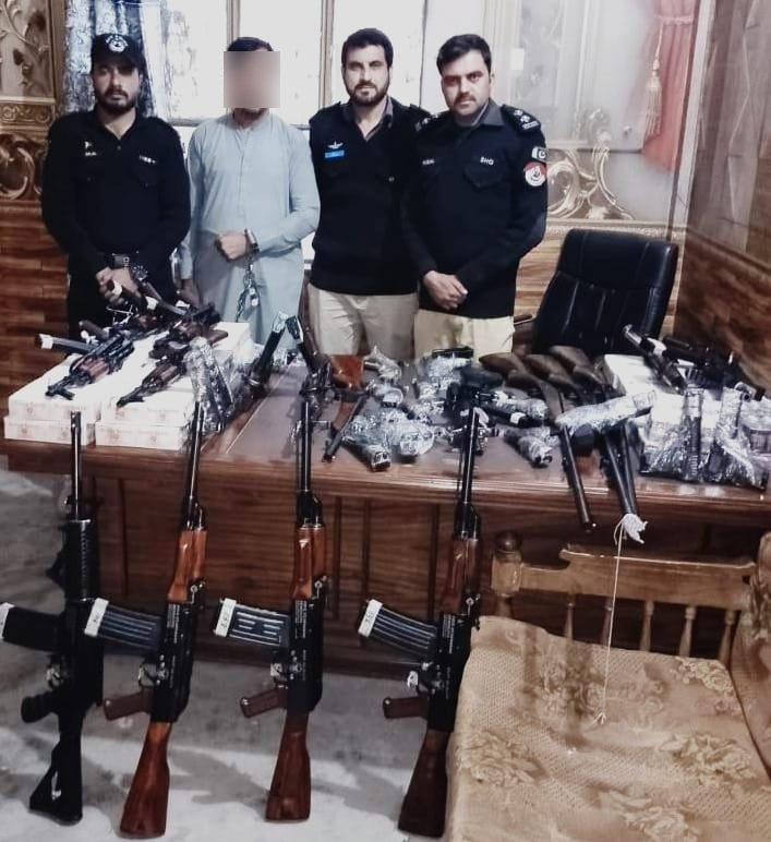 On the directives of District Police Officer Mansehra, Muhammad Azhar Khan, a crackdown against criminal elements is underway. In a major operation, the Lari Adda Police recovered a large cache of illegal weapons from a carry van.