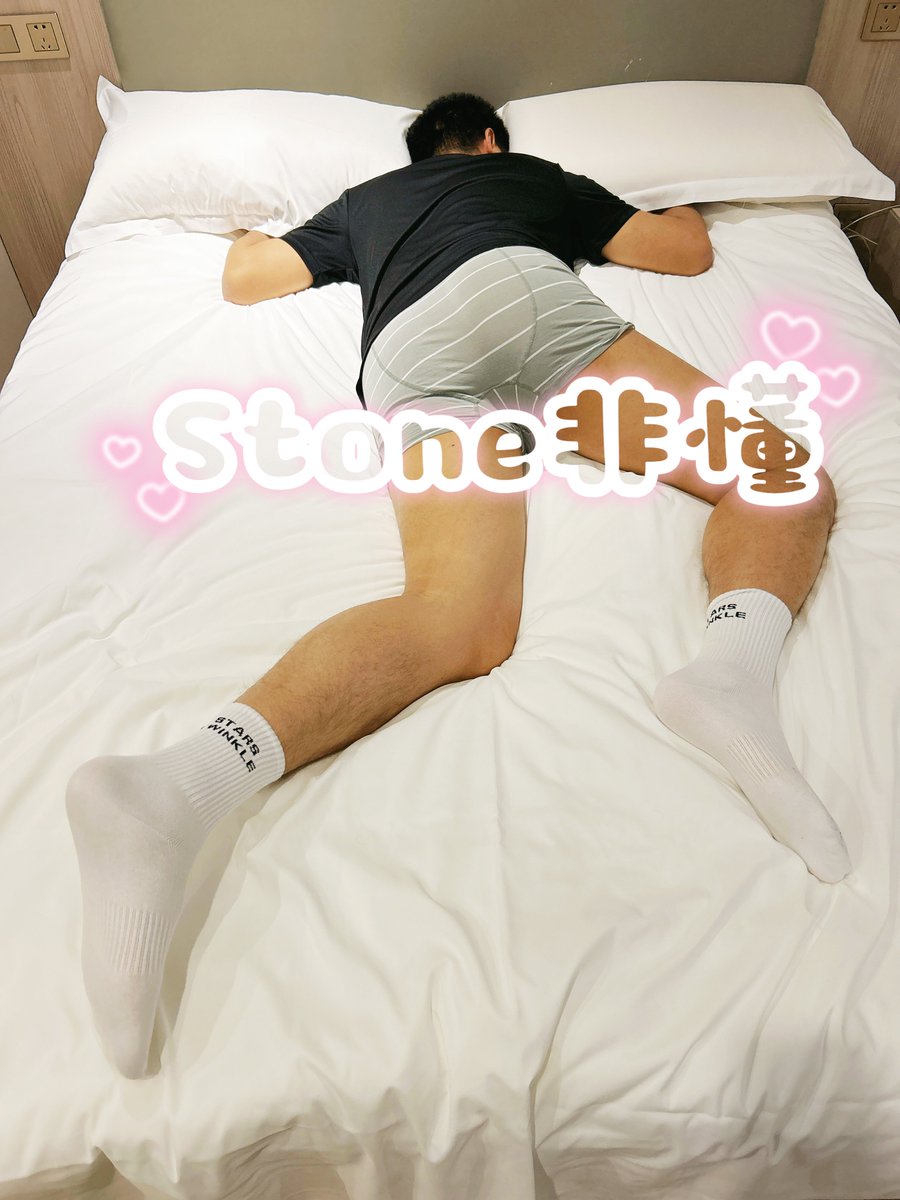 据说只有5次线下经验的北方ee
笑起来非常可爱