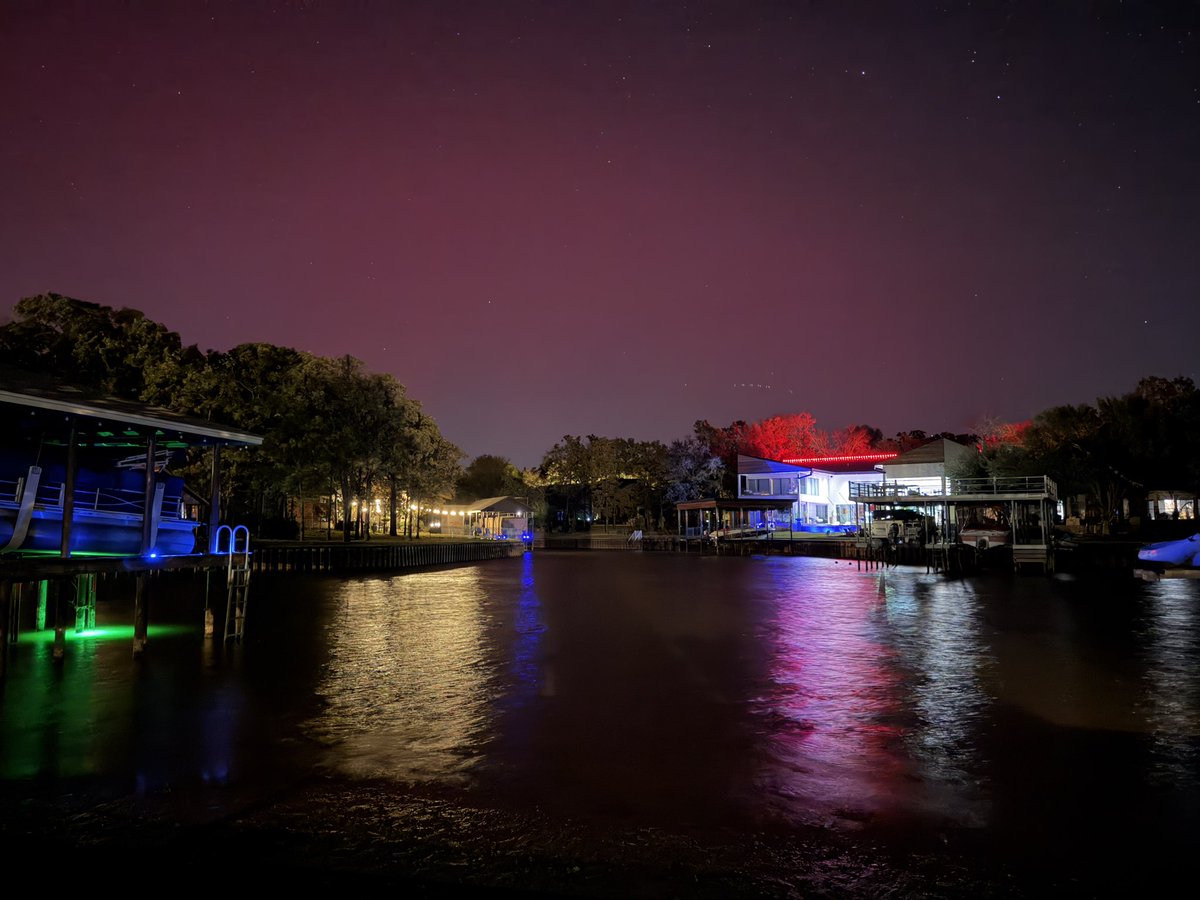 Aurora seen all the way down here in Henderson County Texas. First time I’ve seen one.