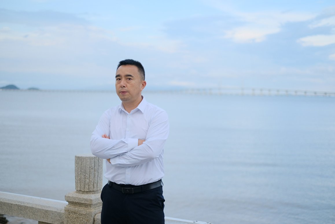 红颜中老 tweet media