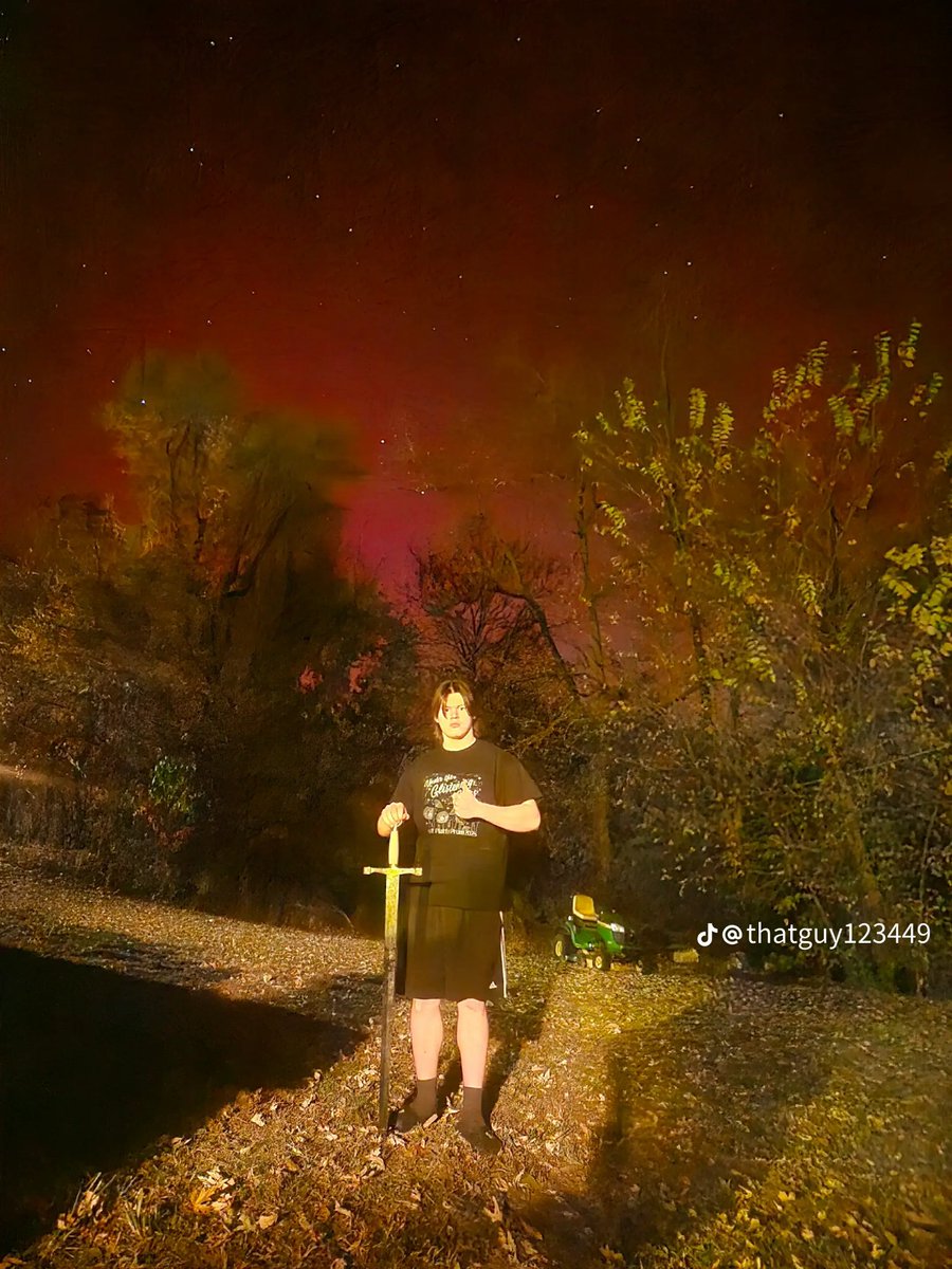 ɟɟnʇs ᗡ⅋ᗡ ǝʞɐɯ oʇ sǝıɹ⊥ ˙ᴚ˙Ԁ tweet media