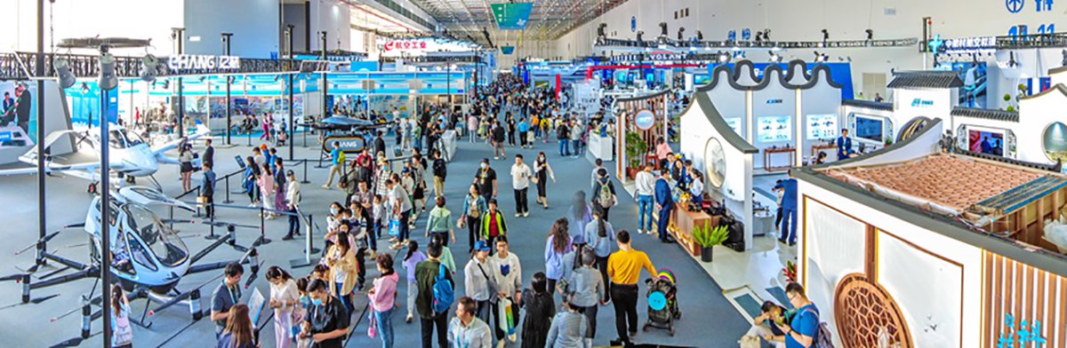 Langit Zhuhai bersiap menyambut era baru penerbangan. AERO Asia 2025, yang akan digelar pada 27-30 November 2025, bukan sekadar pameran dirgantara, tapi juga etalase hasil kolaborasi Tiongkok-Jerman mendorong perkembangan industri low-altitude economy. aero-asia.hk.messefrankfurt.com/zhuhai/en.html…