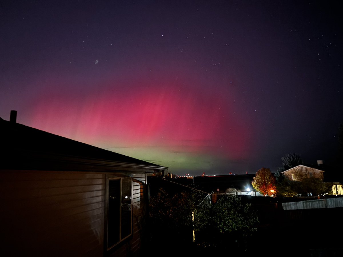dbehan88's tweet image. Aurora Borealis from Aurora, Colorado
#9news #fox31 #Weather #Colorado #Auroraborealis