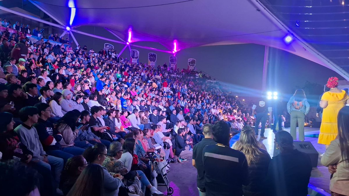 DMSPDGO's tweet image. 🫟¡La familia duranguense vuelve a decidir su futuro!

El #PresupuestoParticipativo regresa con más fuerza que nunca para seguir cumpliendo los sueños de los duranguenses.

#DurangoEsElCamino