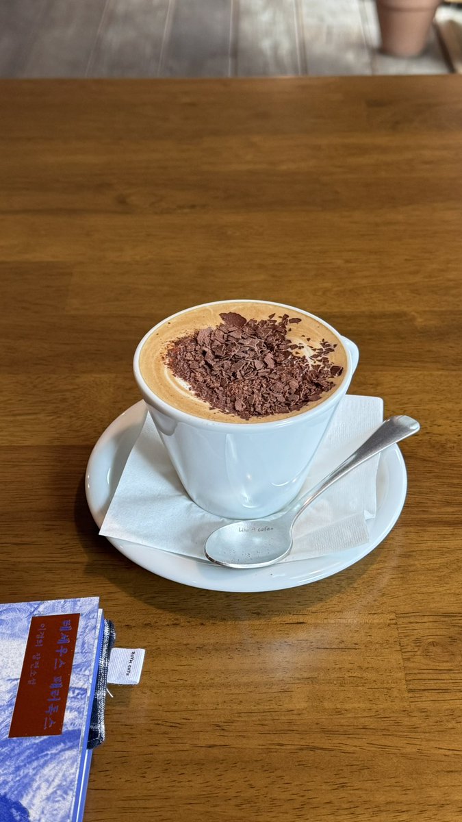 hongju_8's tweet image. 오랜만이에요 
바빠서 책을 못 읽고 있다가 이제야 조금씩 다시 잡아보고 있어요