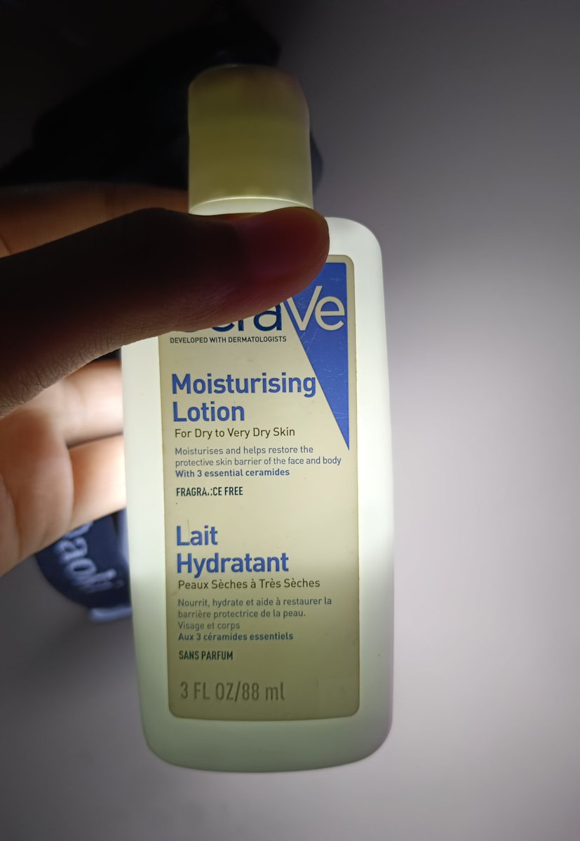 rainbowrub48369's tweet photo. WTS preloved
Cerave moisturising lotion lait hydratant ( moisturizer cerave) - 35k
serum copper peptide elsheskin - 53k 
harga blum Inc adm shopee, tp bisa split payment
cerave ori ada bukti pembelian
isi &amp; expired sesuai foto ya
karena notif suka ga masuk bisa langsung DM aja 💕 https://t.co/ynmj1FcXsR