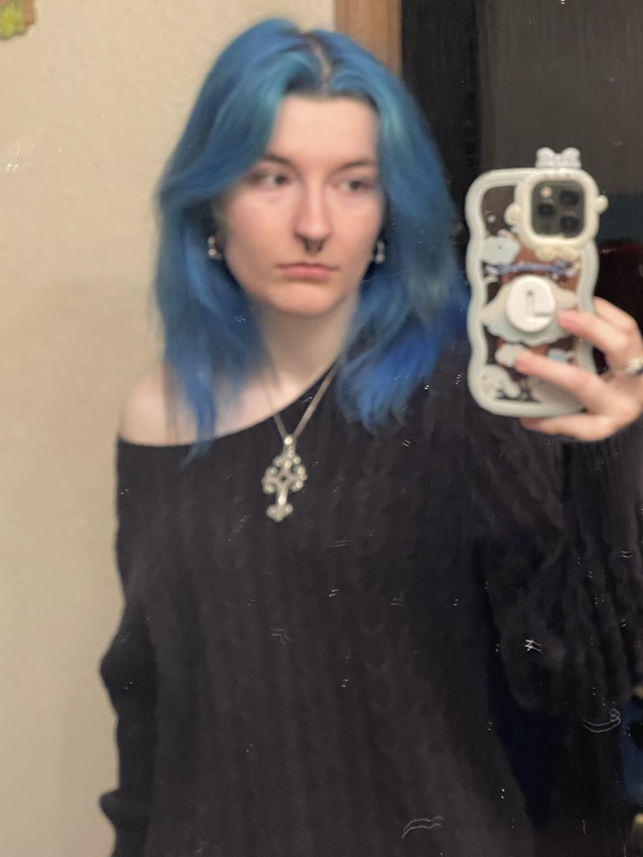 FrontshotDemon's tweet image. meow