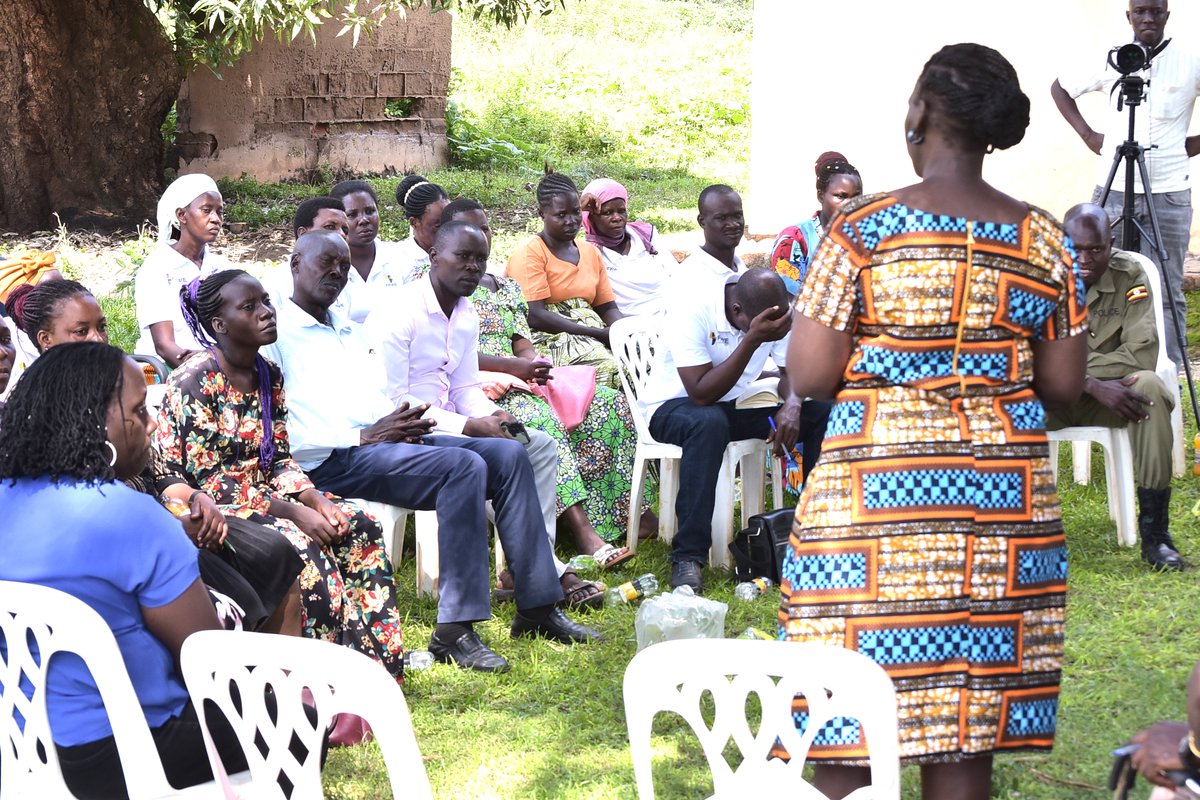 FAWEUganda's tweet image. From 3rd–5th November 2025, the FAWE Uganda team led by Executive Director Susan Opok Tumusiime visited Buyende District for a project monitoring visit under the Sexual Health and Reproduction Education (SHARE) project.

#SRHR  #SHAREProject
@FAWEAfrica 
@susan_opok 

1/5