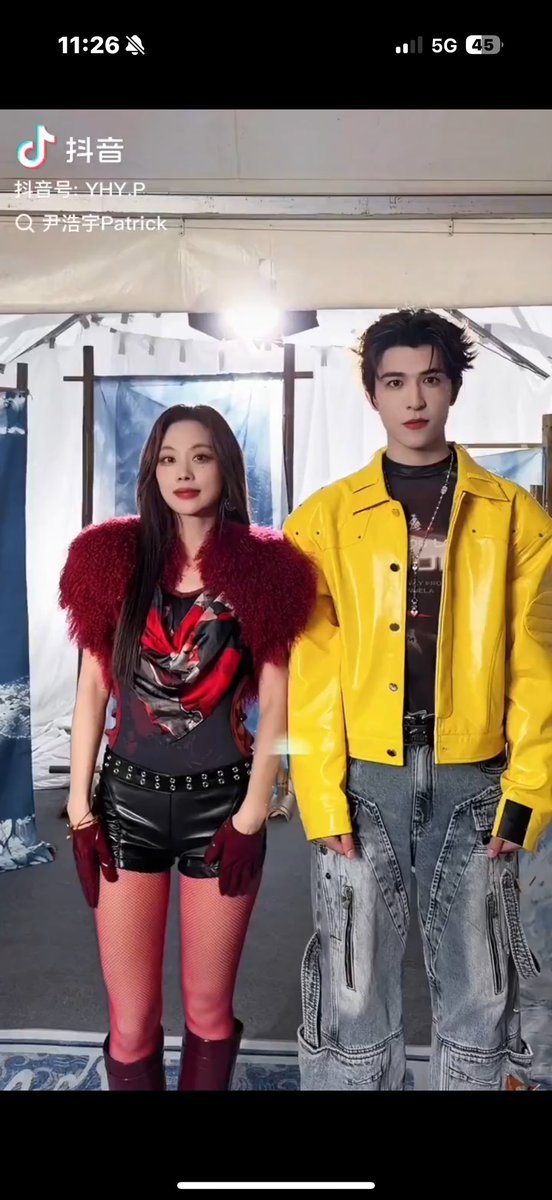 เคยทำงานร่วมกันมาก่อนกับแบรนด์
มางานมิวสิคเฟสวันเดียวกันแม้คนละเวลา ก็ได้เต้นชาเลนจเพลงพสด้วย เริ่ดๆๆ

<a href="/patrick_pppat/">Patrick</a> #แพทริค #PatrickFinkler #尹浩宇  #Patrick尹浩宇 #แพทริคณัฐวรรธ์