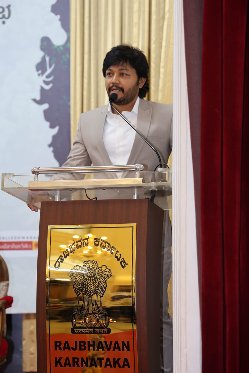 Official_Ganesh's tweet photo. ಏಷ್ಯಾನೆಟ್  ಸುವರ್ಣ ನ್ಯೂಸ್ ಮತ್ತು ಕನ್ನಡಪ್ರಭ ಮಾಧ್ಯಮ ಸಂಸ್ಥೆ ಕರ್ನಾಟಕ ಅರಣ್ಯ ಇಲಾಖೆ ಸಹಯೋಗದಲ್ಲಿ ಹಮ್ಮಿಕೊಂಡಿರುವ ವನ್ಯಜೀವಿ ಸಂರಕ್ಷಣಾ ಅಭಿಯಾನವನ್ನು ಕರ್ನಾಟಕದ ರಾಜ್ಯಪಾಲರಾದ ಗೌರವಾನ್ವಿತ ಶ್ರೀ ಥಾವರ್ ಚಂದ್ ಗೆಹ್ಲೋಟ್ ಉದ್ಘಾಟಿಸಿದರು. ರಾಜ್ಯದ ಅತ್ಯಂತ ಕ್ರಿಯಾಶೀಲ  ಅರಣ್ಯ ಸಚಿವ ಶ್ರೀ ಈಶ್ವರ ಖಂಡ್ರೆ, ಅರಣ್ಯ ಇಲಾಖೆಯ ಅಪರ ಪ್ರಧಾನ ಮುಖ್ಯ ಅರಣ್ಯ ಸಂರಕ್ಷಣಾಧಿಕಾರಿ ಶ್ರೀ ಕುಮಾರ್ ಪುಷ್ಕರ್ , ಸುವರ್ಣ ನ್ಯೂಸ್ ಸಂಪಾದಕ ಅಜಿತ್ ಹನಮಕ್ಕನವರ್ ಈ ಸಂದರ್ಭದಲ್ಲಿ ಜೊತೆಗಿದ್ದರು. ರಾಜ್ಯದ ನಾನಾ ಭಾಗಗಳಲ್ಲಿ ಕಾಡಂಚಿನ ಗ್ರಾಮಗಳಲ್ಲಿ , ಶಾಲಾ ಕಾಲೇಜು ಮಕ್ಕಳಲ್ಲಿ ಜಾಗೃತಿ ಮೂಡಿಸುವ ಈ ಮಹಾತ್ಕಾರ್ಯಕ್ಕೆ ನನ್ನನ್ನು ರಾಯಭಾರಿಯನ್ನಾಗಿ ನೇಮಕ ಮಾಡಿರುವುದಕ್ಕೆ ಬಹಳ ಸಂತೋಷವಾಗುತ್ತಿದೆ. ಬನ್ನಿ, ಕಾಡಿನ ಕೆಲಸಕ್ಕೆ ಕೈ ಜೋಡಿಸೋಣ