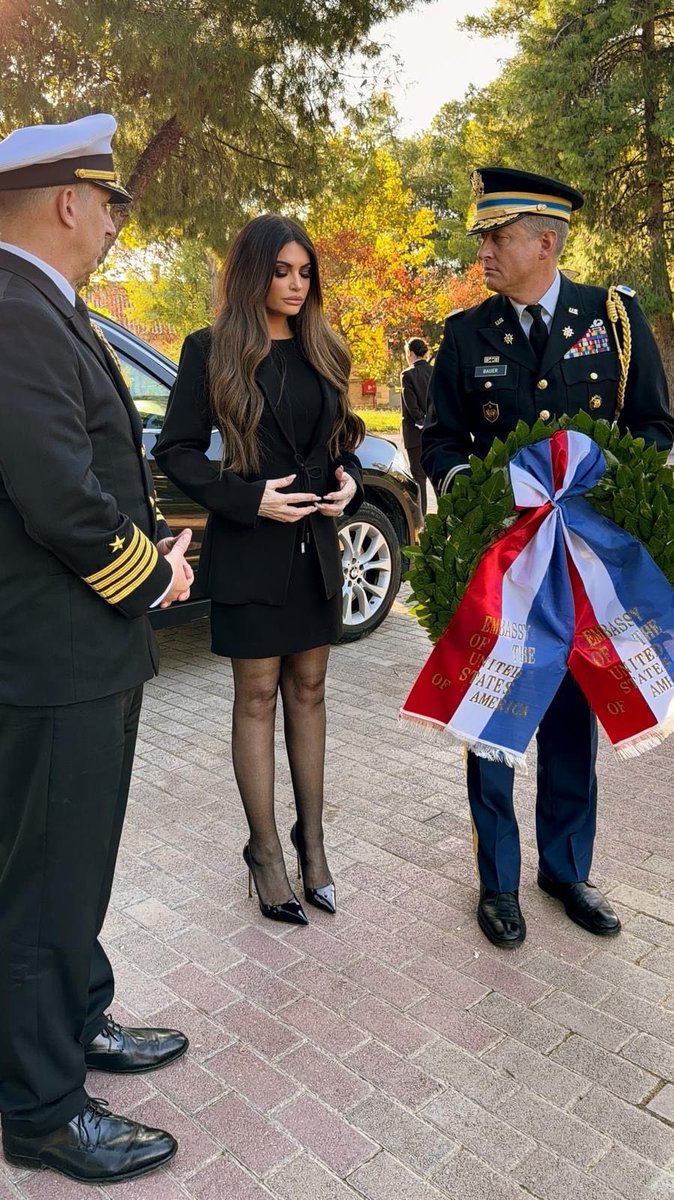 USAmbassadorGR's tweet image. Yesterday, as we remembered the brave members of our armed forces who sacrificed so much in service of our Nation, I was honored to lay a wreath at the Soldier Monument in Goudi, Athens. The monument commemorates the many Greek Americans who, during World War II, volunteered to…