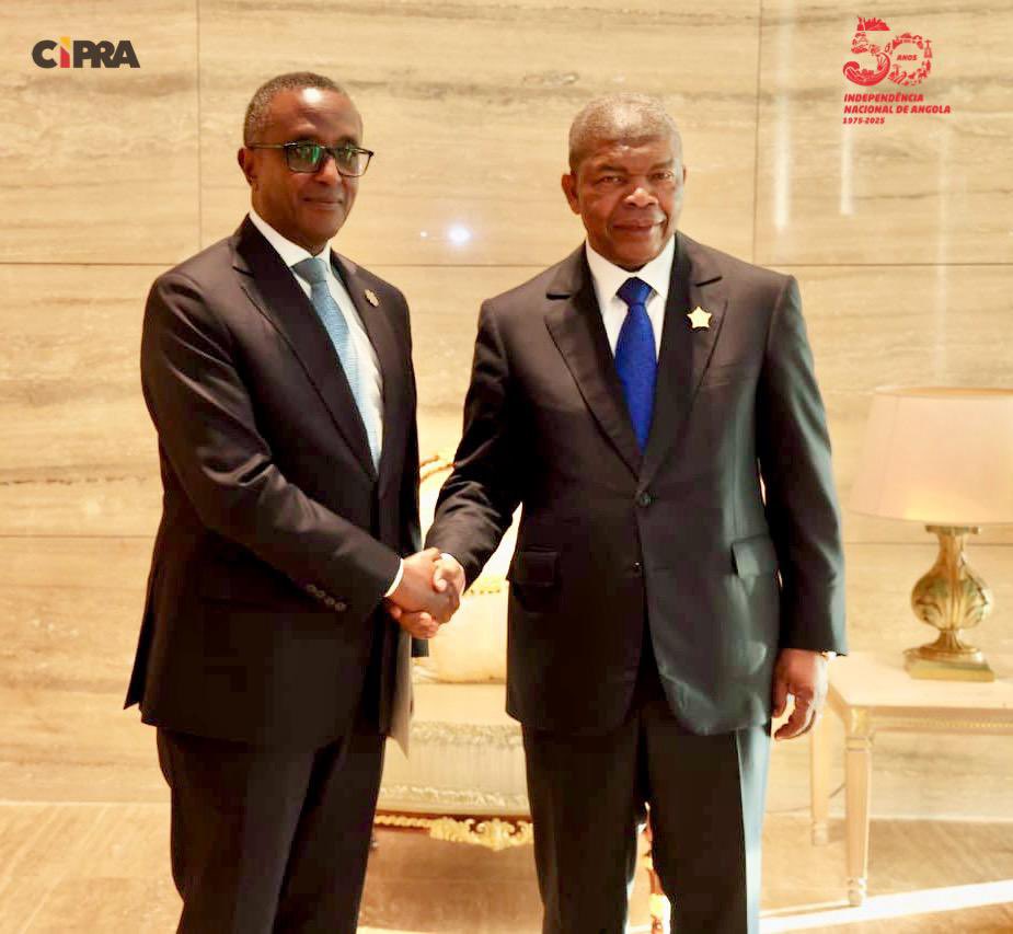 RwandaOGS's tweet image. On Tuesday 11 November in Luanda, Minister of Interior @Vbiruta was received by President João Lourenço of Angola in a courtesy call during which he delivered a congratulatory message from President Paul Kagame on the occasion of the 50th anniversary of the Independence of…