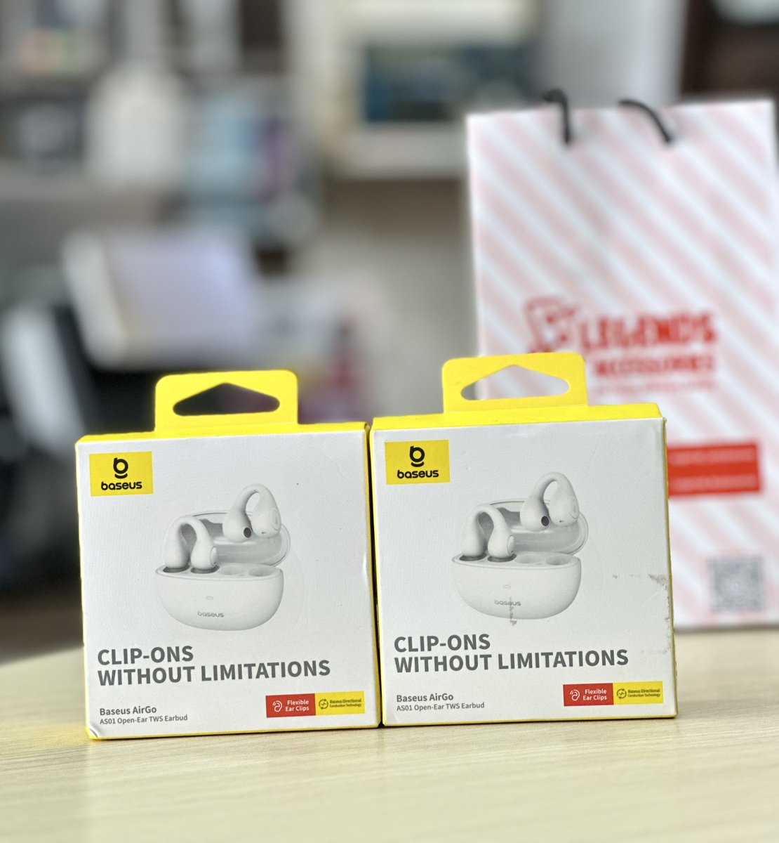Baseus AirGo AS01 Open Ear Clip On Wireless Earbuds for Sports 🏷️140,000UGX 
#legendsaccessories