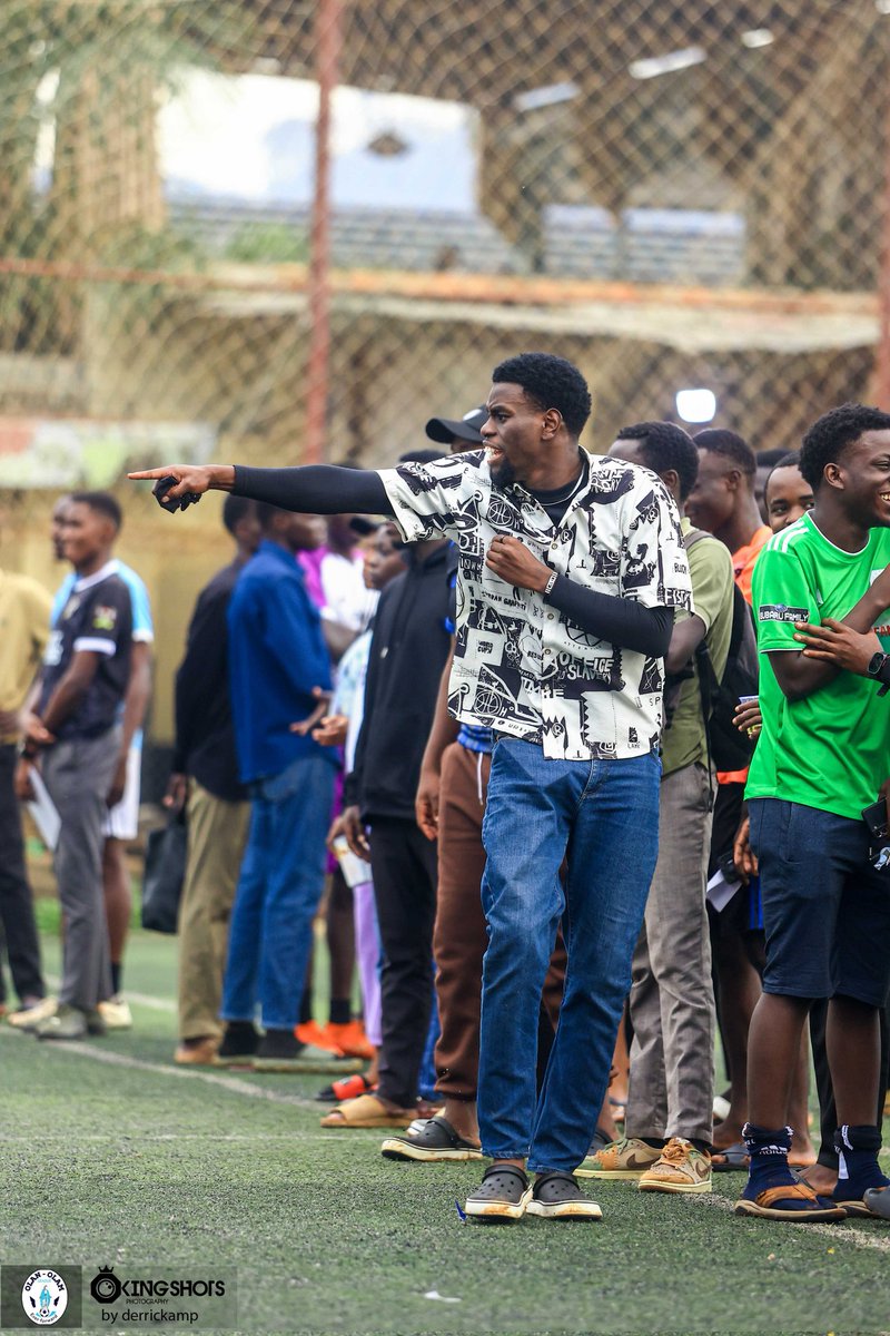 OlanOlam_League's tweet image. Touchline command 😎⚡

From the sidelines — @23Bullets_FC fans with  pure energy and unmatched passion 🔥🙌

📸 @KingShots1

#OlanOlamLeagueS4