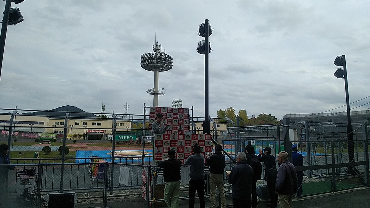 カプセル【とみなが】 tweet media