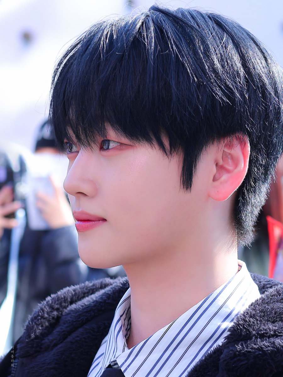 riverflower1201's tweet photo. 251104 더쇼 일일팬매
잘
생
겼
다
#위아이 #WEi #강석화 #KANGSEOKHWA https://t.co/70tV8QNJjb
