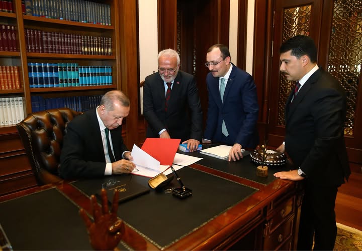 Birikim Dergisi tweet media