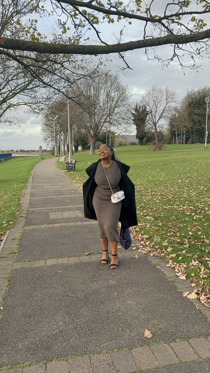 I’m in the UK this month and will be hosting a personal finance masterclass

The masterclass will cover:
👉🏾Understanding asset classes
👉🏾 Building a diversified portfolio (low risk, medium risk and high risk asset)
👉🏾 Building an investment fund for your children
👉🏾 Global