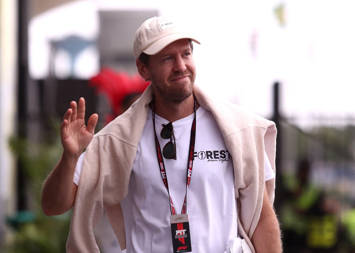 saribayrak's tweet photo. Sebastian Vettel: “F1’i izlemeye devam ediyorum çünkü sporu seviyorum. Doğru fırsat ya da pozisyon ortaya çıkarsa, neden olmasın? Belki geri dönerim. Zaman gösterecek.” https://t.co/UyYJPb1PBN