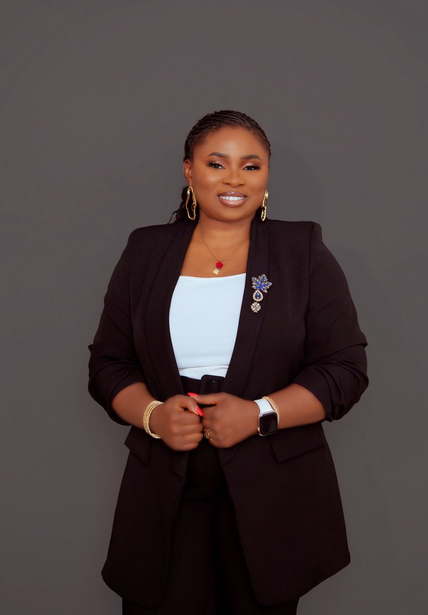gbemiisola's tweet image. The face of leadership that never stops building, not just structures, but opportunities, people, and lasting impact. True leadership means leaving every space better than you found it. 💫 #Leadership #WomenInBusiness #VisionDriven #LeadroittRealty #WomenInRealEstate