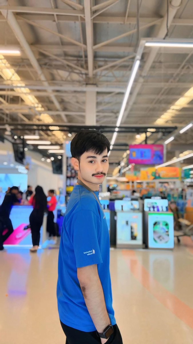 ทำงานๆ 🤍✌️ #บ่อวิน