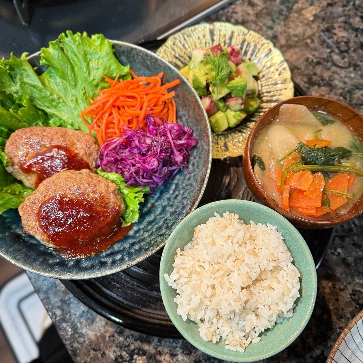 sugerrrr91's tweet image. ご飯作る才能ありすぎて一生痩せれない
まじで困ってる