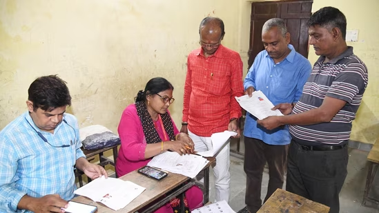 Over 6.54 lakh forms submitted for voter list inclusion till Jan 22 in Gujarat under SIR exercise