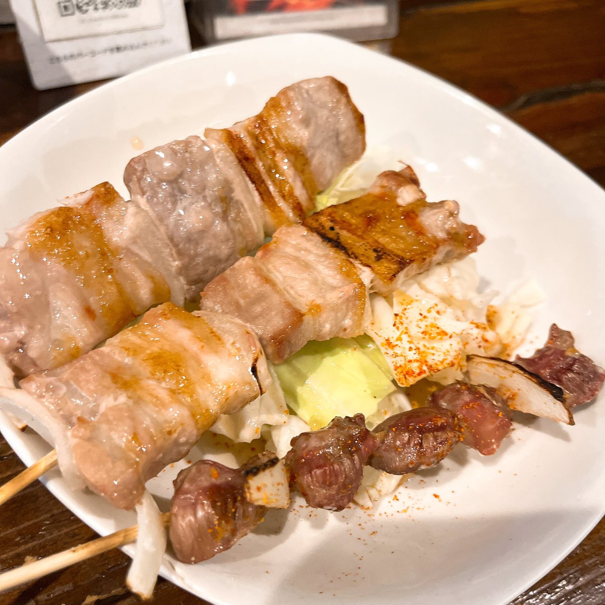 SHIBARIN_'s tweet photo. 今日豚足仕入れなくて
この後豚足だけ別のお店に食べに行こうか悩み中🥹

かんぱい🍻 https://t.co/eYzyk9fHsN