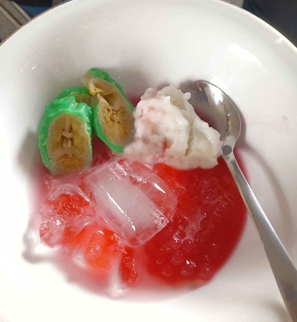 kia tweet media