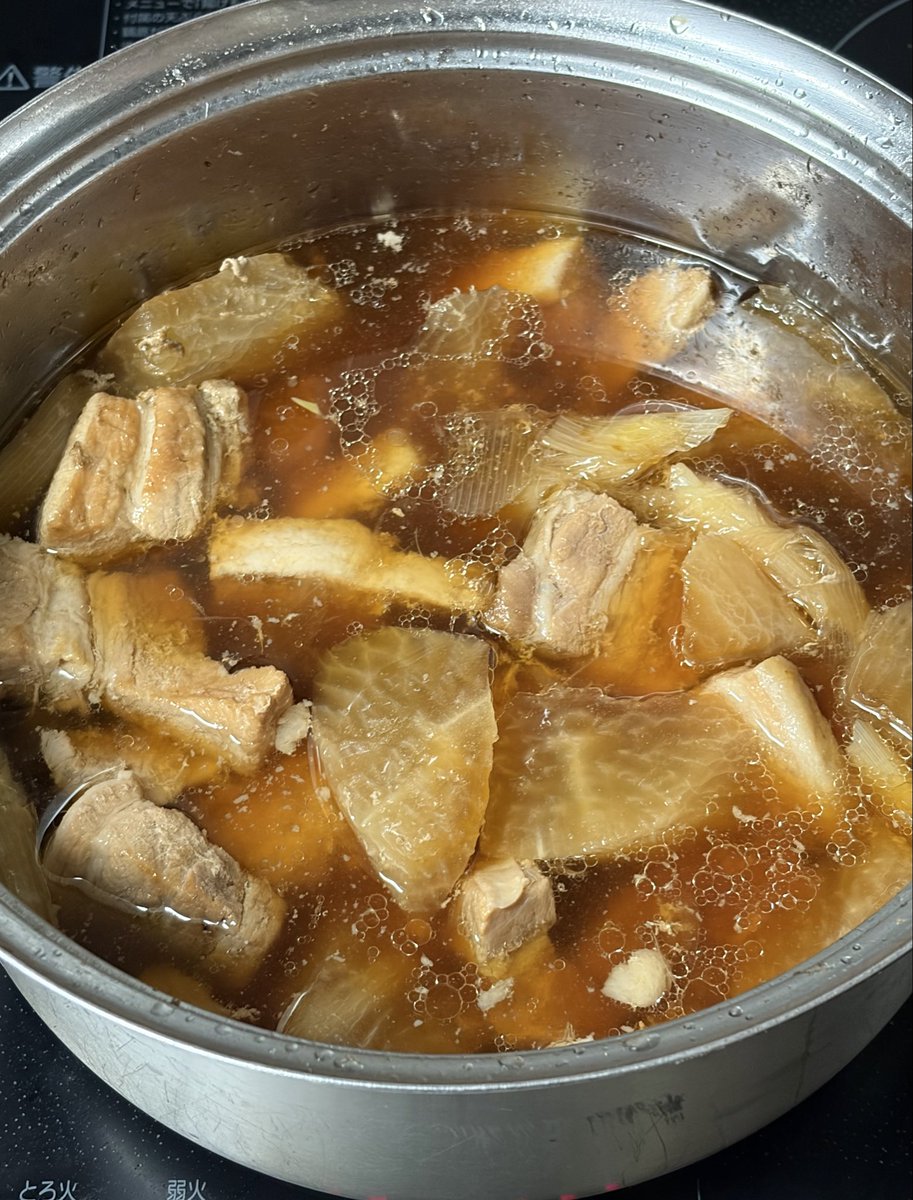 何気ない夕食🍀*゜】 豚肉🐽と大根の煮物とマグロ('-' 鮪)зの漬け丼に