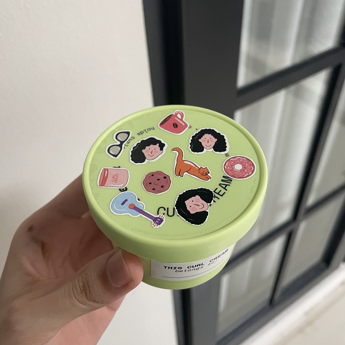 itsuwomi's tweet image. wts want to sell alevia curl cream  

- isi masih banyak banget. aku jual karna uda males styling my wavy hair :[
- free sisir styling
- price: 70k
- bisa oren dan req shopvid