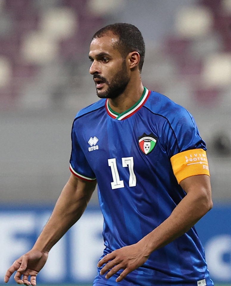 إذا تأهـل المنتخـب إلـى #كأس_العرب إن شـاء الله نتمنـى أن يتـم استدعـاء بـدر المطـوع لقائمـة الأزرق وتكريمـه 💙🇰🇼