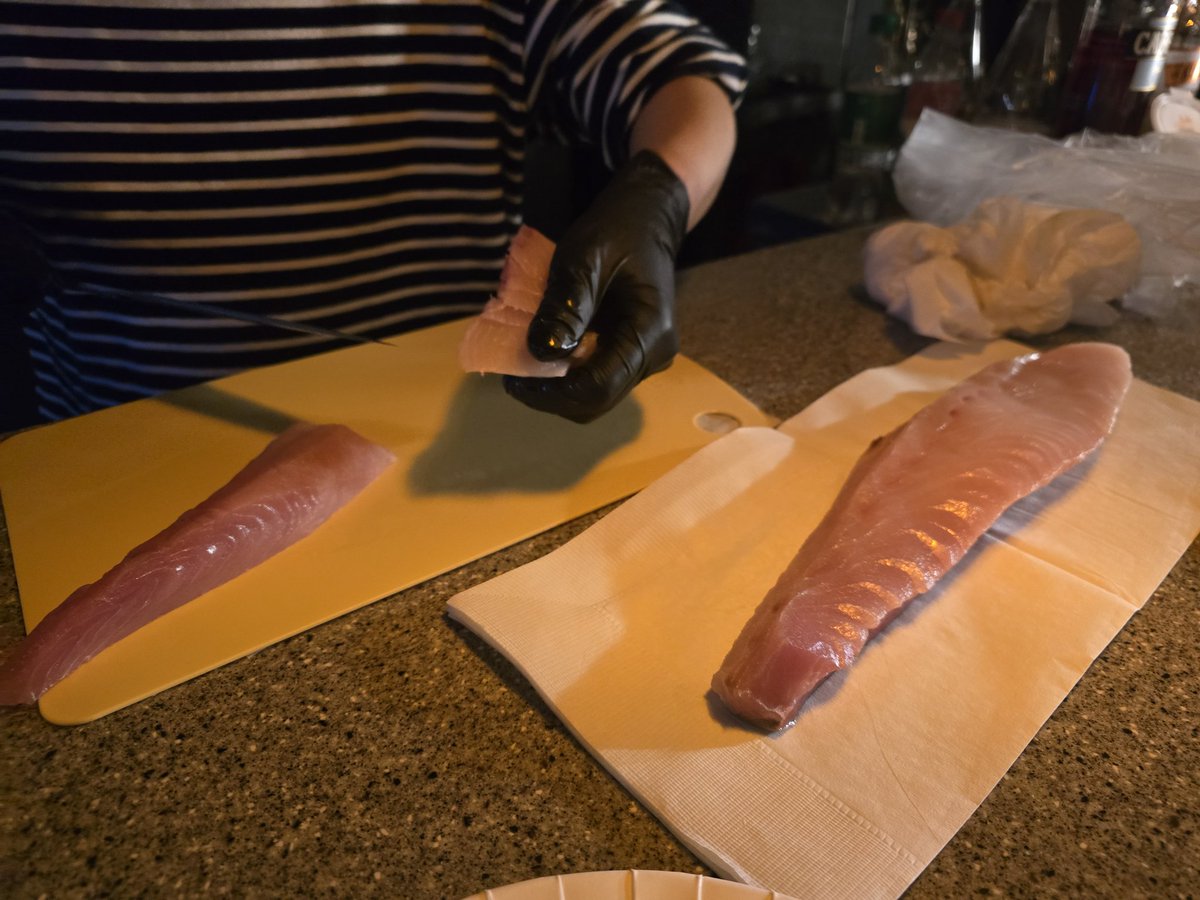 초밥아저씨 방어 손질중