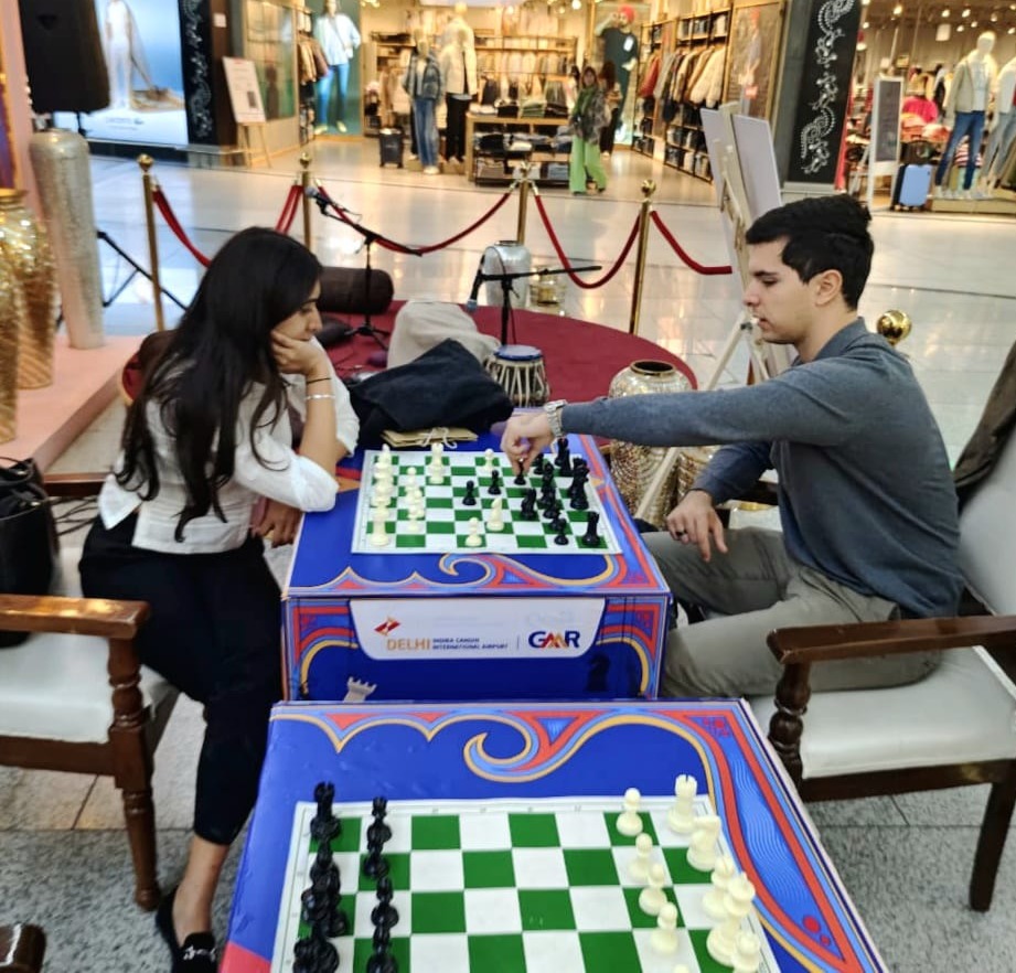 DelhiAirport's tweet image. Checkmate boredom at Terminal 3 I ! ♟️
Challenge your mind and play live with FIDE-approved trainers at Delhi Airport.

#Delvibes #DelhiAirport