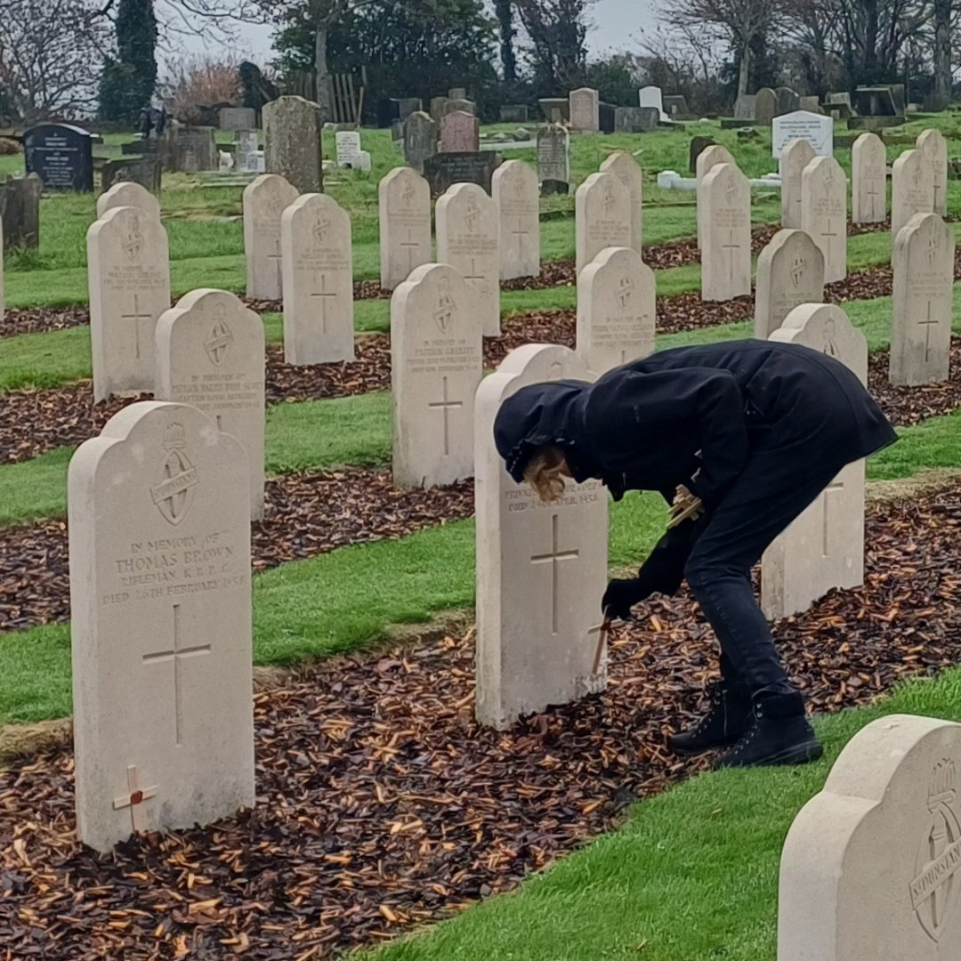 BlindVeterans's tweet photo. Ahead of #Remembrance, hundreds of handmade wooden crosses were laid at our WWI and WWII graves.
Made by our Community Support Worker, Ben and his family. Laid by blind veterans, volunteers and staff.
A quiet, powerful tribute.
#HonourTheirService #SupportTheirFuture https://t.co/XauQl89tNV