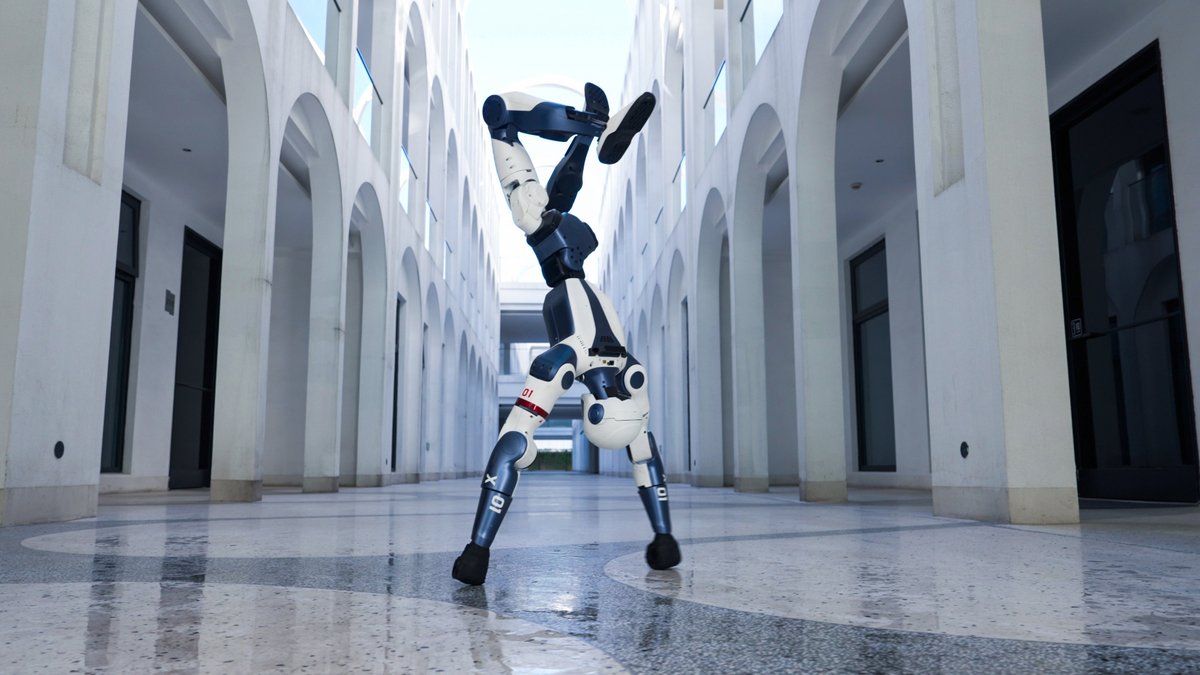 ROSComponents's tweet image. HEY, HEY, HEY! The R1 humanoid robot just landed and it’s already 10% off 
roscomponents.com/product/r1/ 

#humanoid #sales #robotics