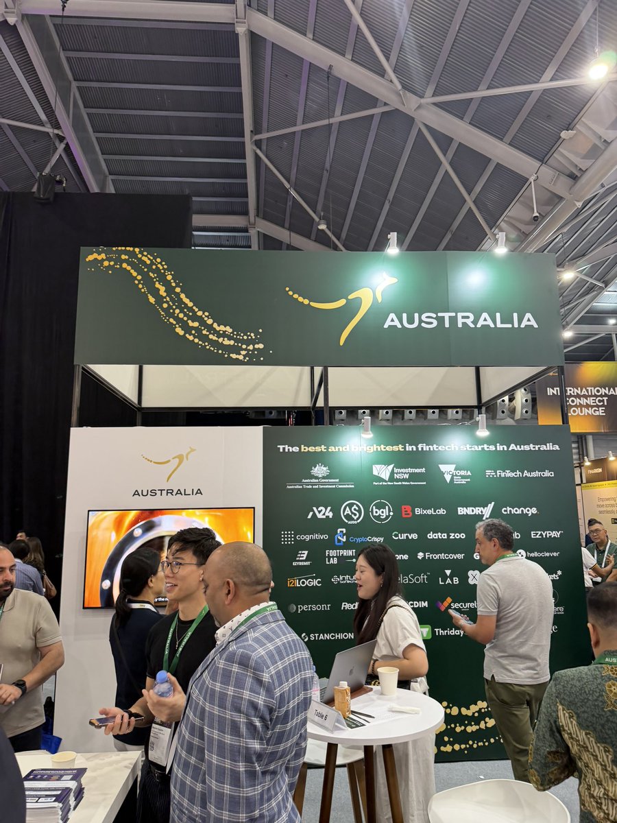 matrixdock's tweet image. The fintech world gathers at the Singapore Fintech Festival. Many conversations on digital assets, tokenization and AI.