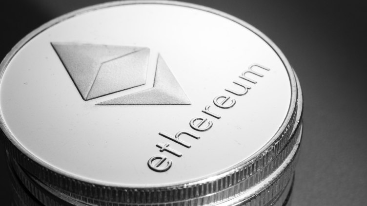 LATEST:⚡️ Ethereum hosts over $200B in tokenized assets, having captured nearly two-thirds of the global market as analysts say its growth, institutional inflows, and declining exchange supply suggest ETH may still be undervalued.