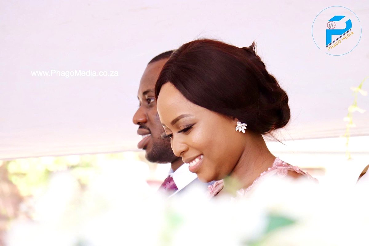 Phago_Media's tweet photo. Make her happy! Marry her in December! 💍😍 Like the M Family! #PhagoFamily https://t.co/Wz6nVyPTe2