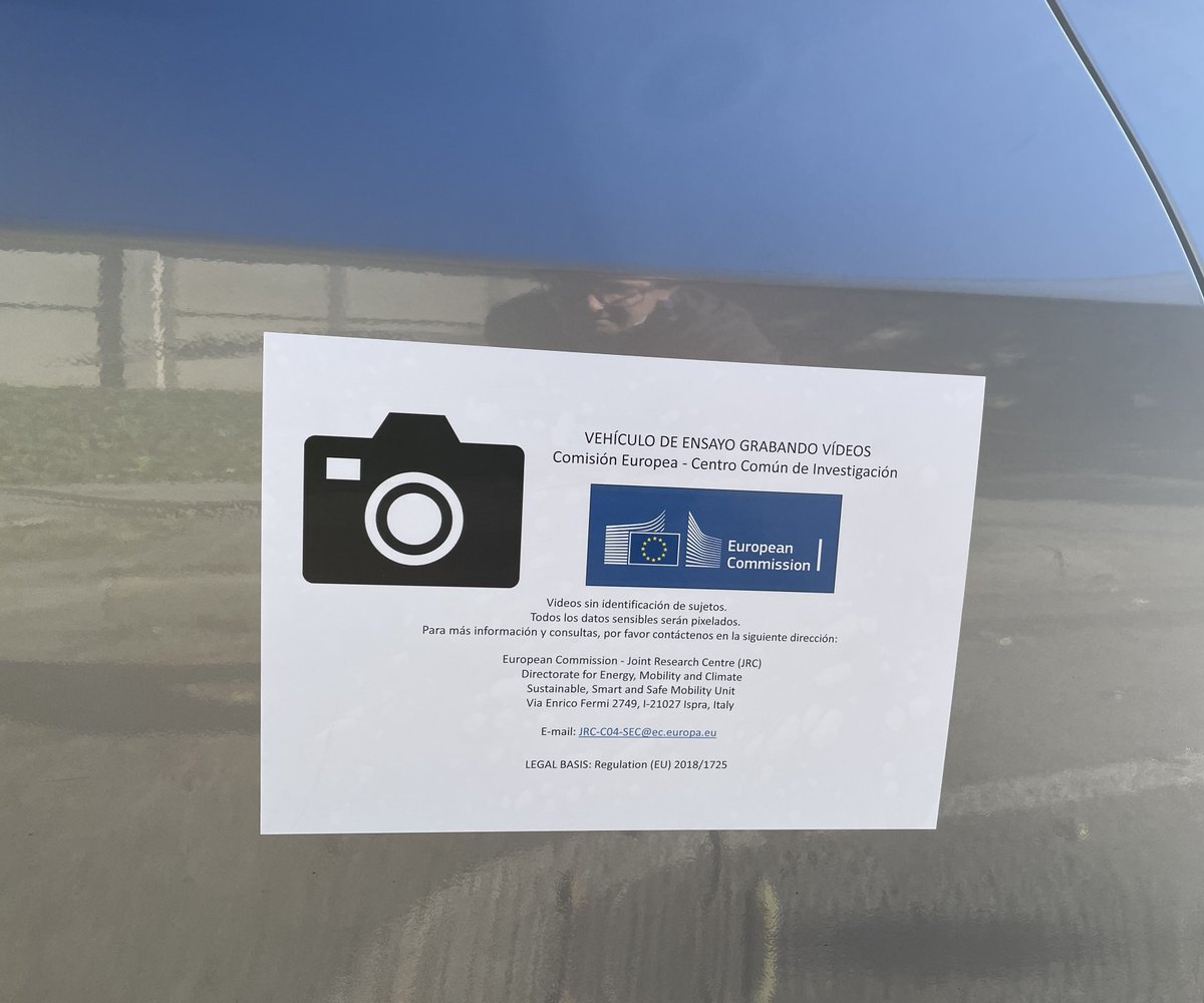 The Tesla Newswire tweet media