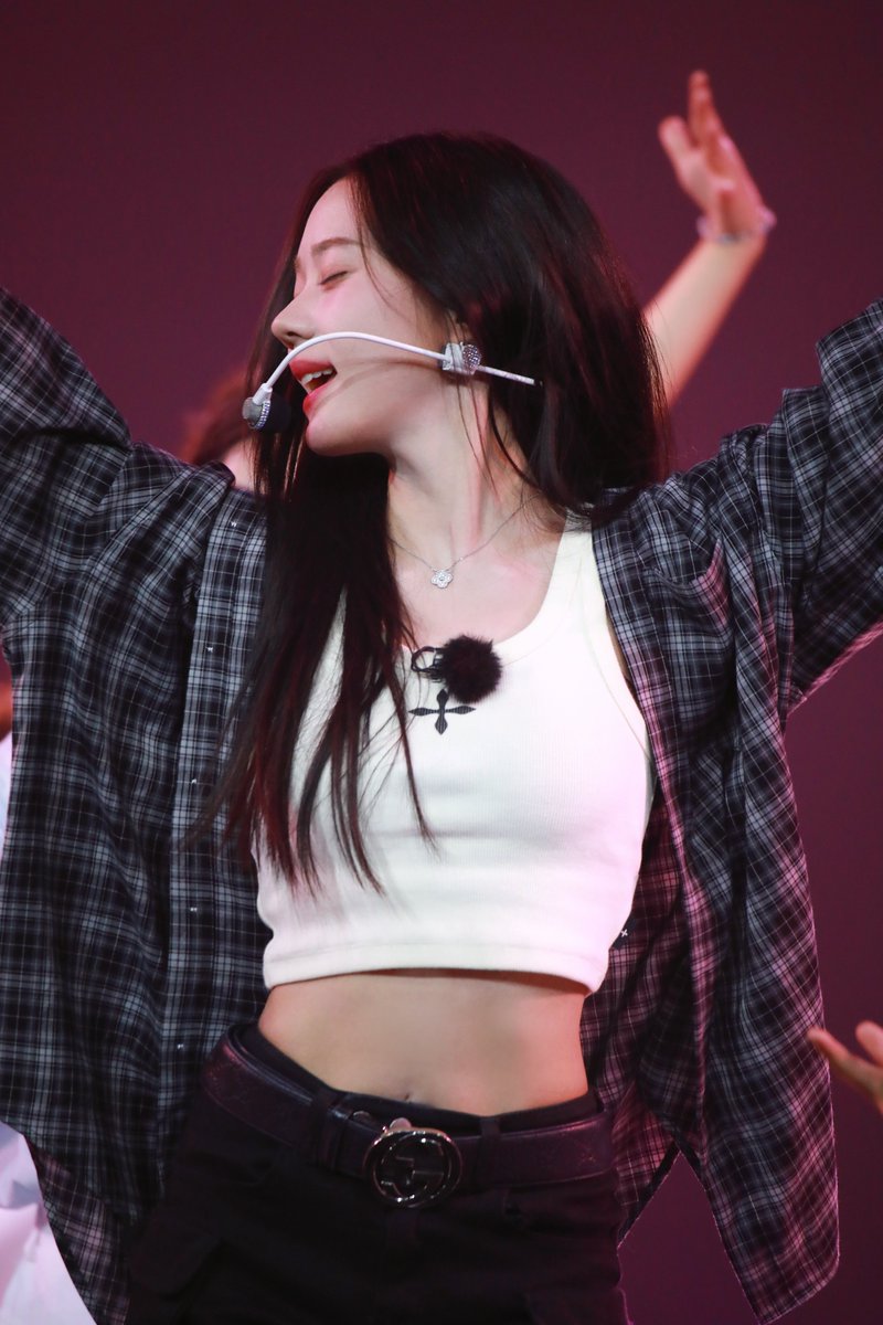 yuenings's tweet photo. zining rehearsal pics for #开始跳舞吧 #ReadyToDance3 ✨
#ZhangZining #张紫宁 #จางจื่อหนิง #장쯔닝 #开始跳舞吧3 https://t.co/FwEfVVu7pc