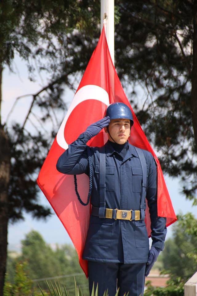 20 Vatan evladı Şehit oldu. 

20 Can, evlat, ana, ocak, kardeş, baba ne derseniz deyin... 

20 Yiğit! 

Türk milletinin başı sağ olsun.