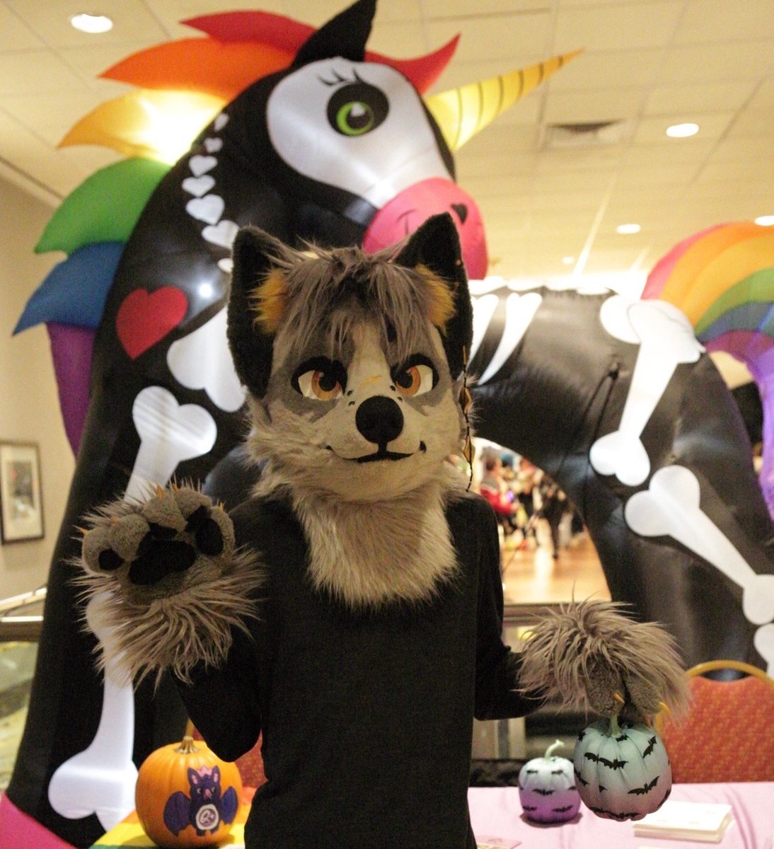 shadowmoonray's tweet image. #furry photos from #Furpocalypse