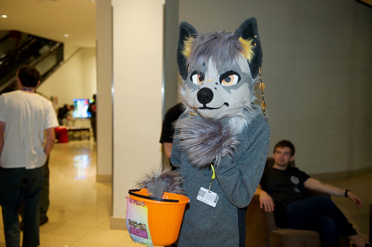 shadowmoonray's tweet image. #furry photos from #Furpocalypse