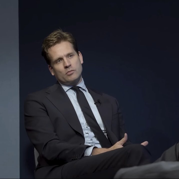 ‘Is Moerdijk nodig?’
‘Wij zijn bereid te onderhandelen over Moerdijk.’