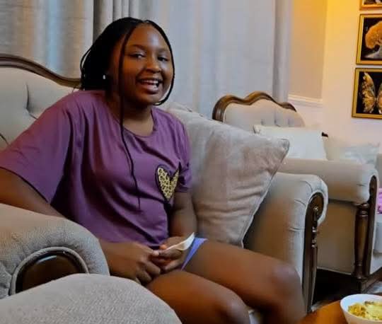 Gentlemen, these are the exact words I heard in a conversation between Obinna and his daughter. "Bra top zinanifinya, nataka kufanyiwa surgery ning'olewe matiti na Dad najua hata wewe hujavaa underwear! Prove kama umevaa". I watched the video as I was fighting insomnia and let me