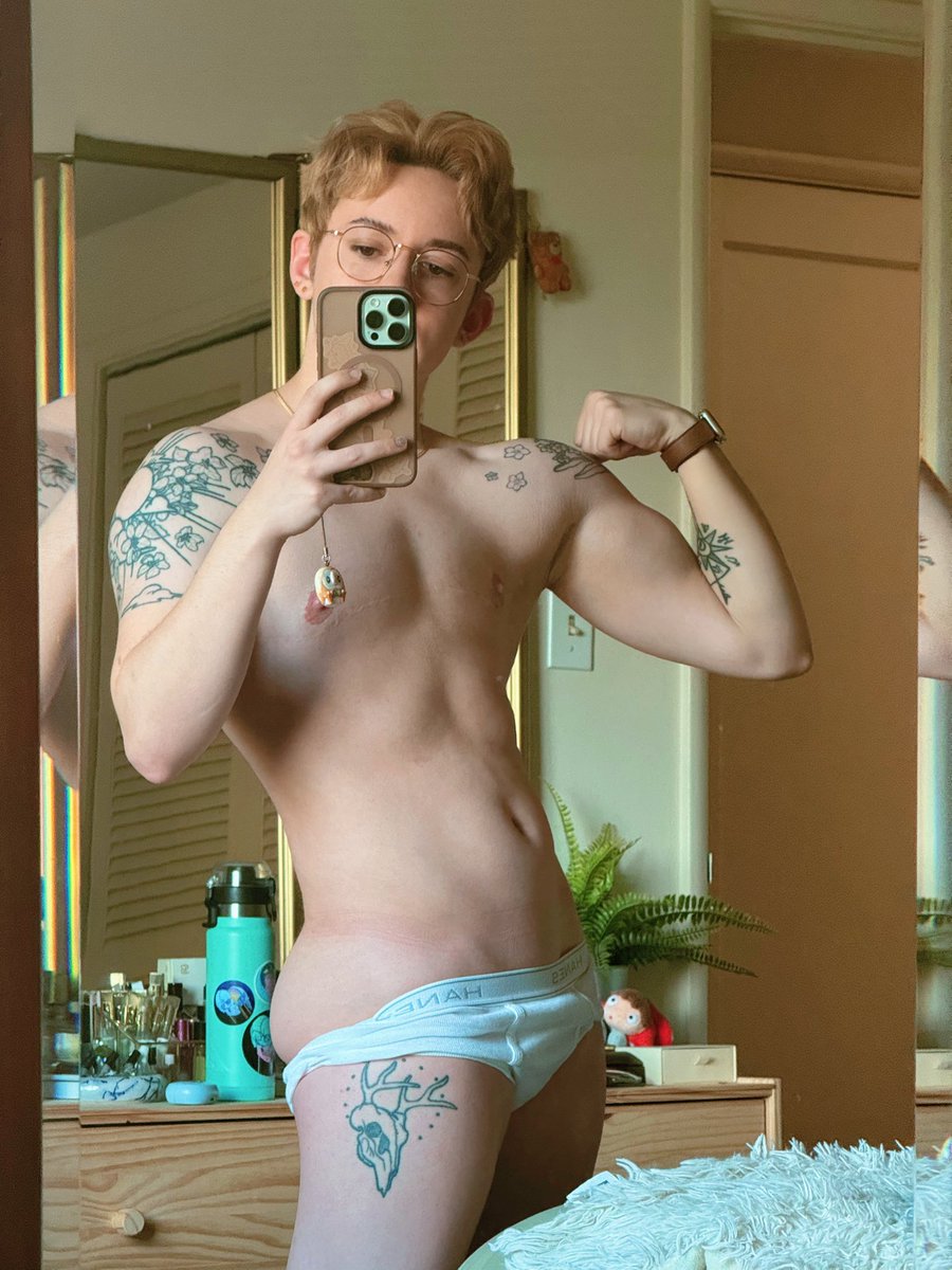 Spencer_sunboy's tweet photo. Evolving from twink to jock nerd https://t.co/IBhPS4GRU0
